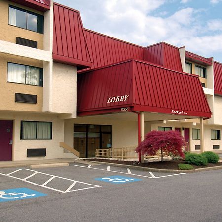 Red Roof Inn Cleveland Airport - Мидлберг-Хайтс Экстерьер фото